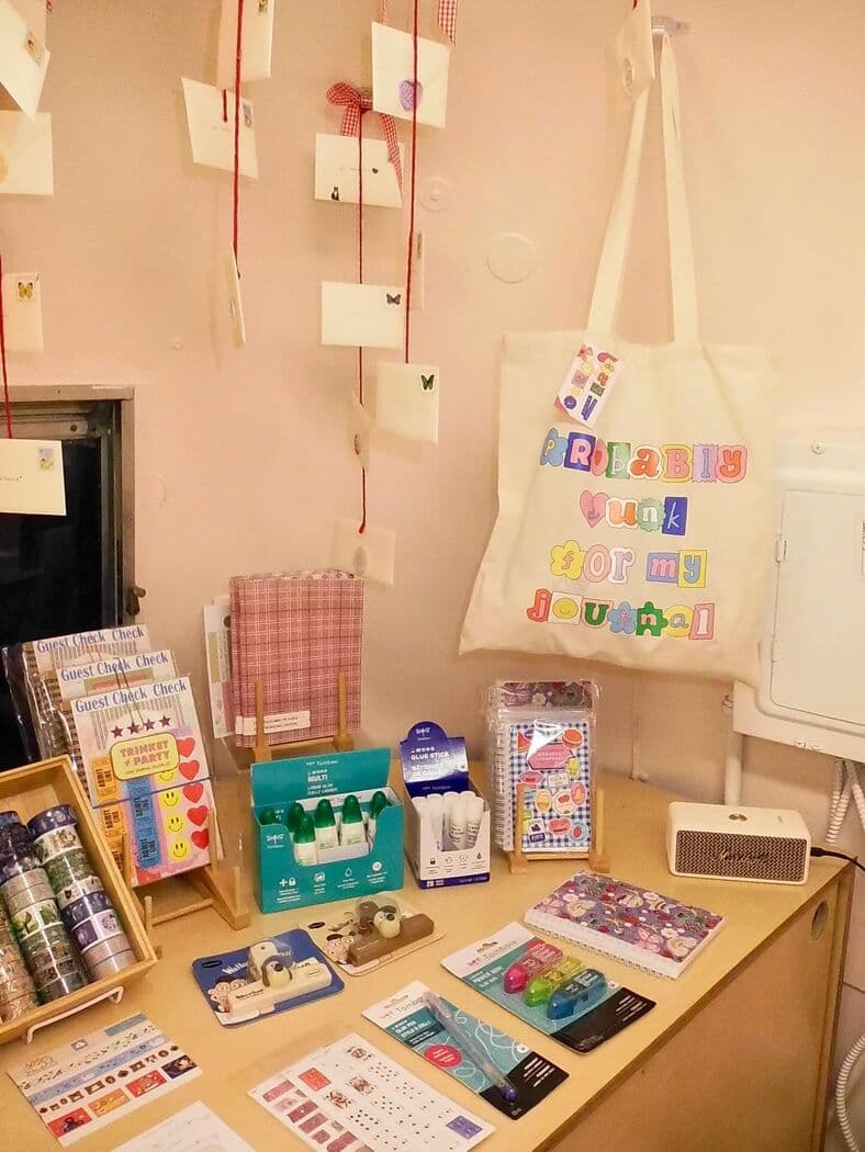Pen Pals Stationery, USA